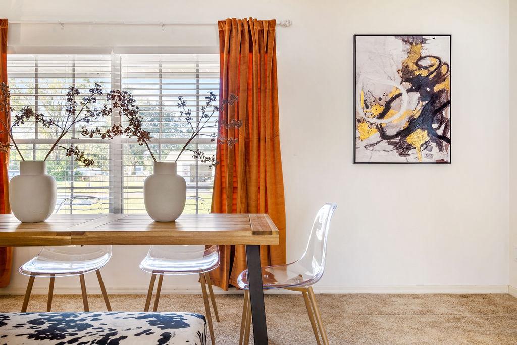 Stable Art House